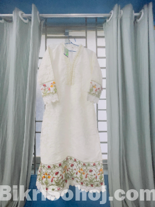 Brand New Stylish Ladies Two Piece – Unused (Urgent Sell)”